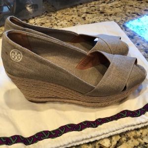 Tory Burch Gold espadrilles wedges